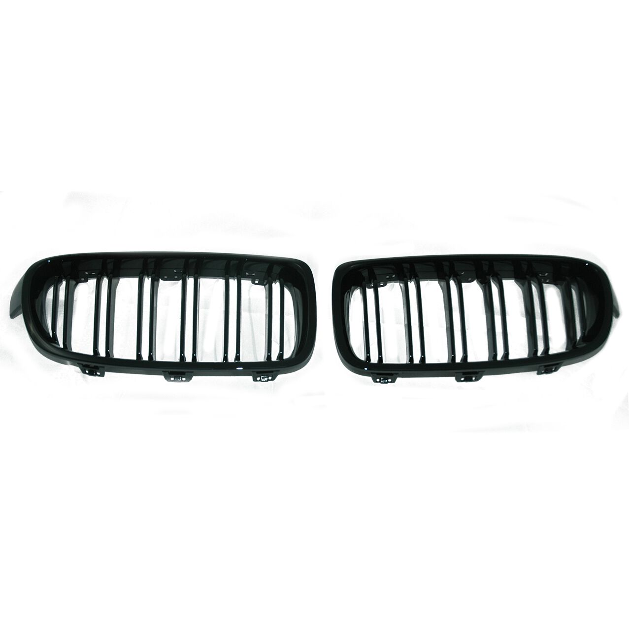 BMW F30  PARLAK SİYAH PANJUR ÇİFT ÇITALI